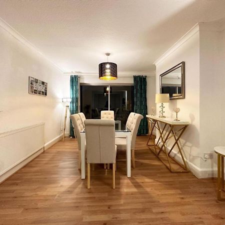Charming 3-Bedroom Family Home London Luaran gambar