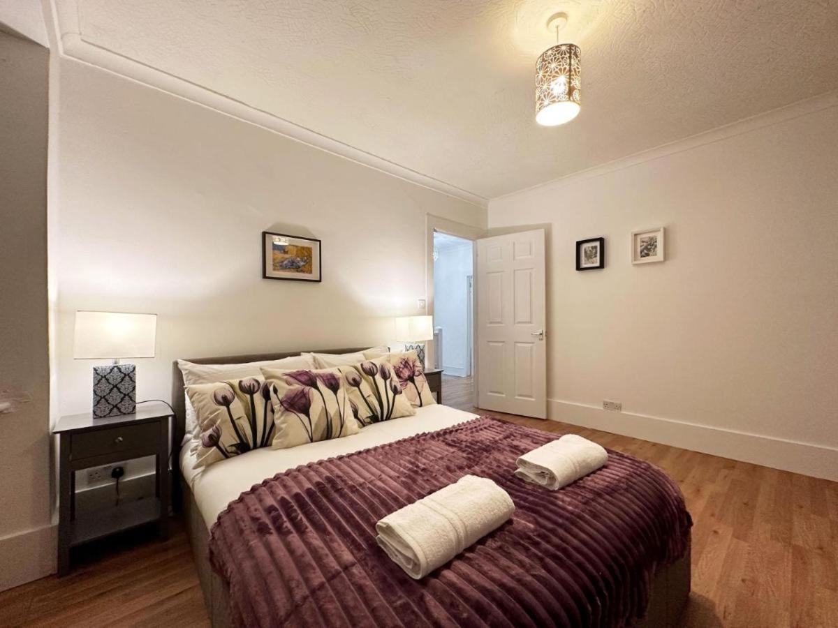 Charming 3-Bedroom Family Home London Luaran gambar