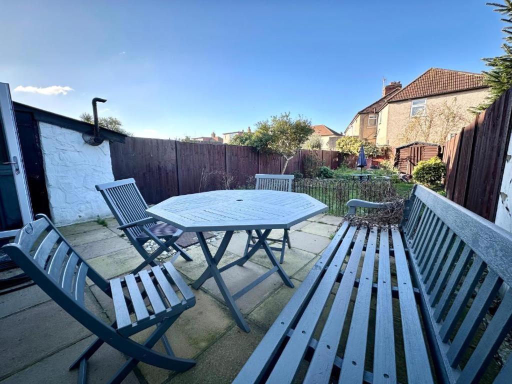 Charming 3-Bedroom Family Home London Luaran gambar