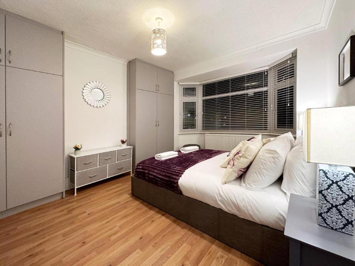 Charming 3-Bedroom Family Home London Luaran gambar