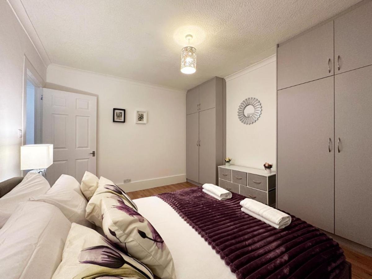 Charming 3-Bedroom Family Home London Luaran gambar